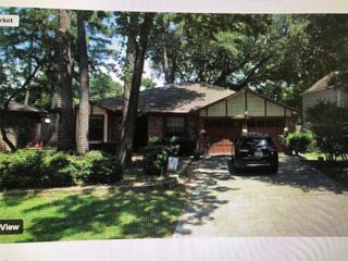 43 Dew Fall Court, The Woodlands, TX 77380