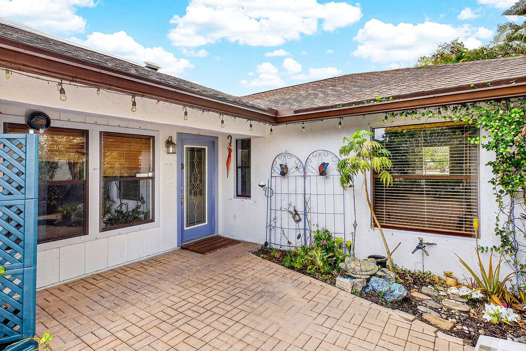 12445 Guilford Way, Wellington, FL 33414