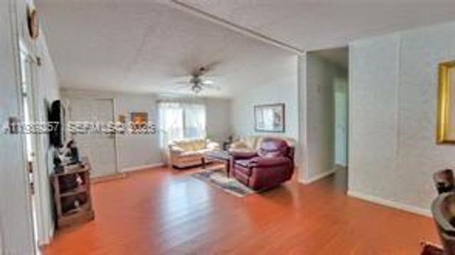 4555 Pioneer 16th St, Clewiston, FL 33440