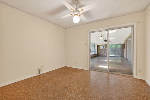 1271 N Wildwood Drive, Stephenville, TX 76401