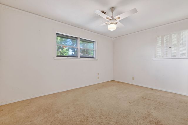 1271 N Wildwood Drive, Stephenville, TX 76401