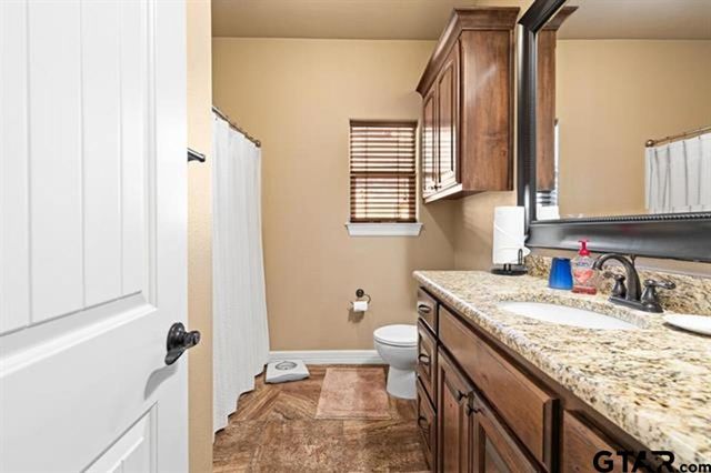 125 Towering Oaks Branch, Longview, TX 75602