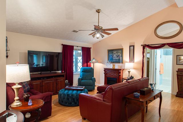 1417 Corral Way, Frankfort, KY 40601