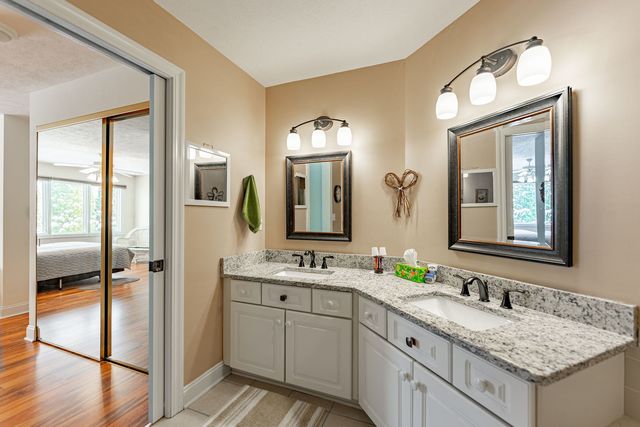 225 Secretariats Way 15, Belvidere, IL 61008