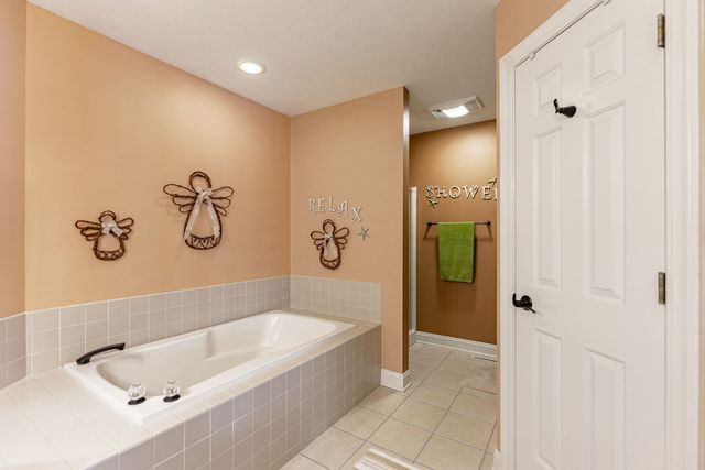 225 Secretariats Way 15, Belvidere, IL 61008