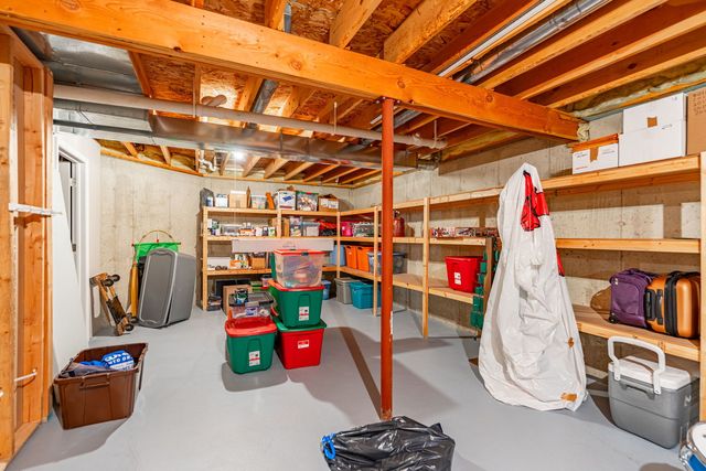 225 Secretariats Way 15, Belvidere, IL 61008