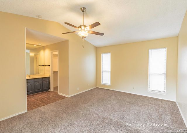 13722 PEBBLE POINT DR, San Antonio, TX 78231