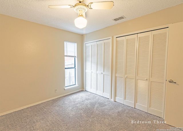 13722 PEBBLE POINT DR, San Antonio, TX 78231