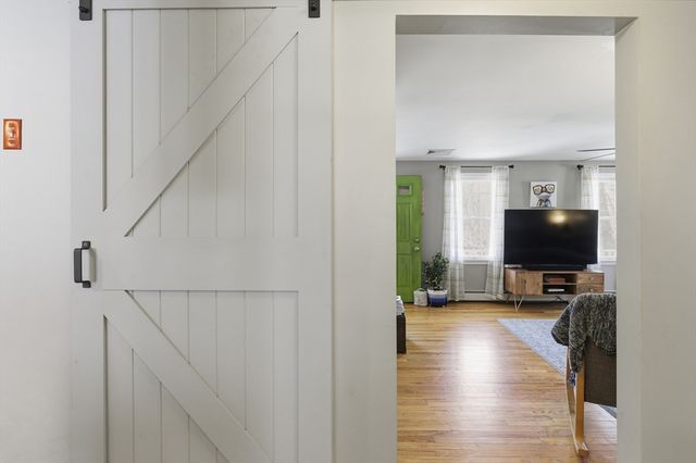 404 South Christopher Avenue, Tiverton, RI 02878