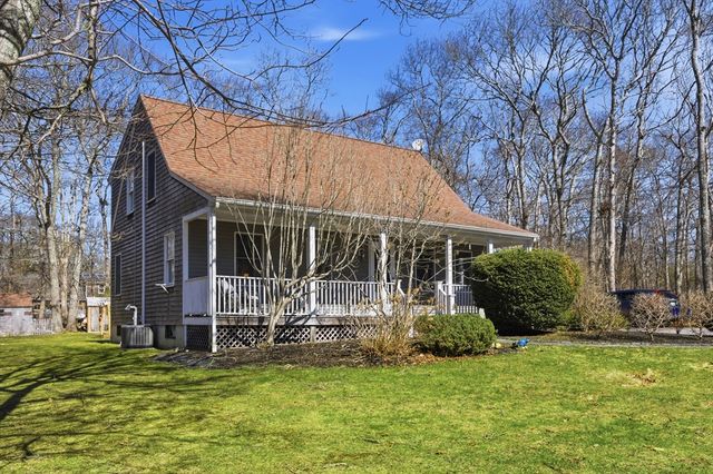 404 South Christopher Avenue, Tiverton, RI 02878