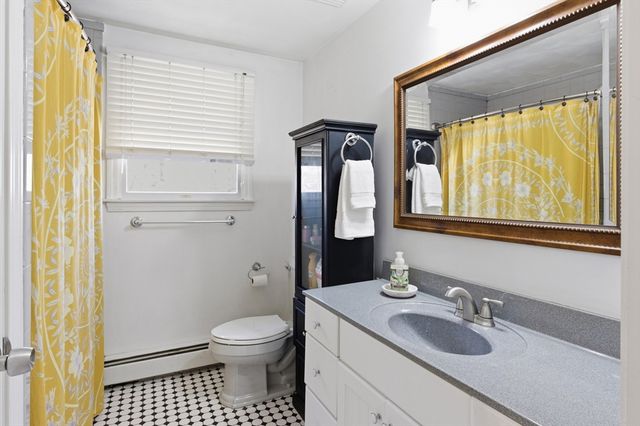 404 South Christopher Avenue, Tiverton, RI 02878