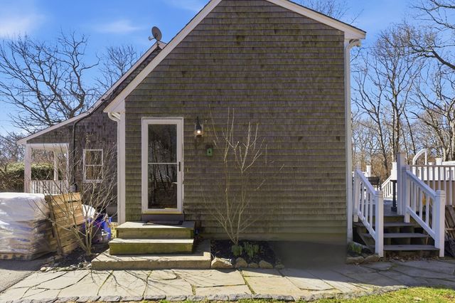 404 South Christopher Avenue, Tiverton, RI 02878