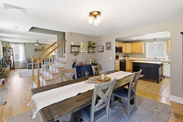 404 South Christopher Avenue, Tiverton, RI 02878