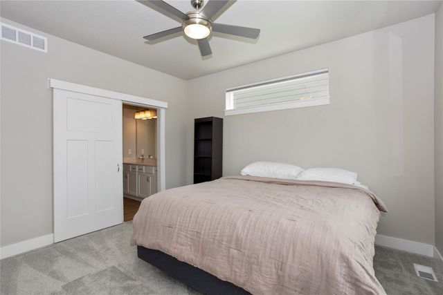 710 SE 69th Street, Pleasant Hill, IA 50327