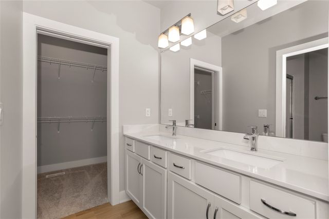 710 SE 69th Street, Pleasant Hill, IA 50327