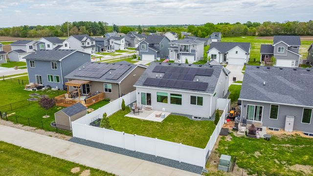 710 SE 69th Street, Pleasant Hill, IA 50327