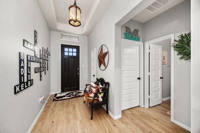 7422 Hillside Avenue, Mont Belvieu, TX 77523