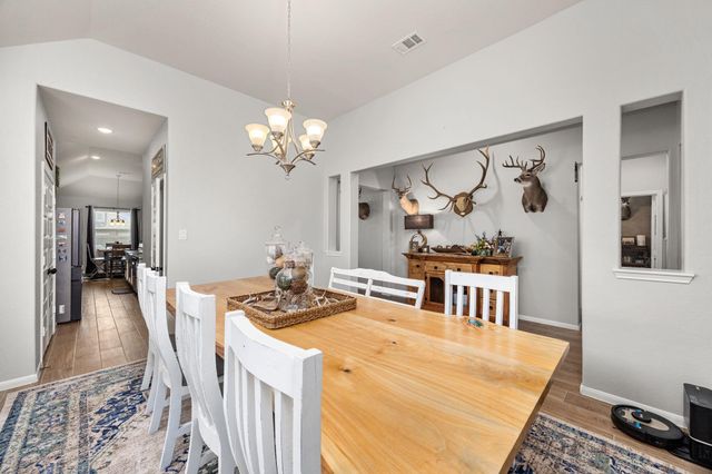 7422 Hillside Avenue, Mont Belvieu, TX 77523