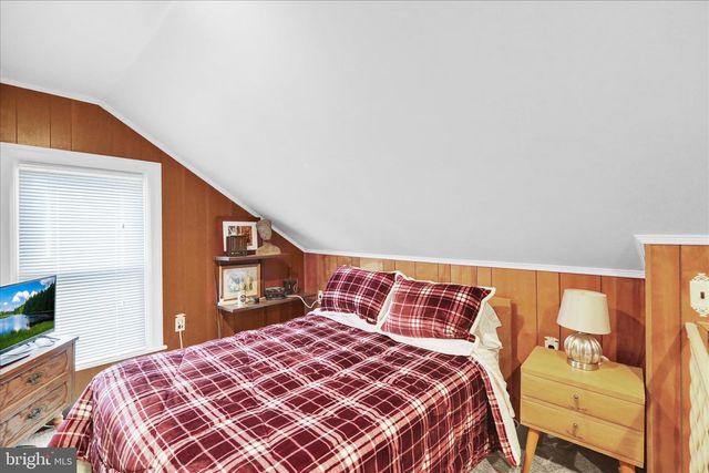 21 WOODLAND RD, Reading, PA 19610