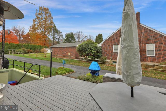 21 WOODLAND RD, Reading, PA 19610