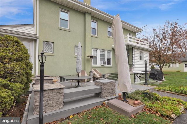 21 WOODLAND RD, Reading, PA 19610