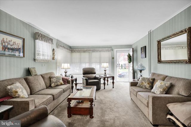 21 WOODLAND RD, Reading, PA 19610