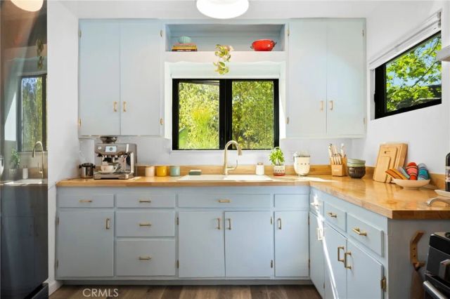 1477 E California Avenue, Glendale, CA 91206