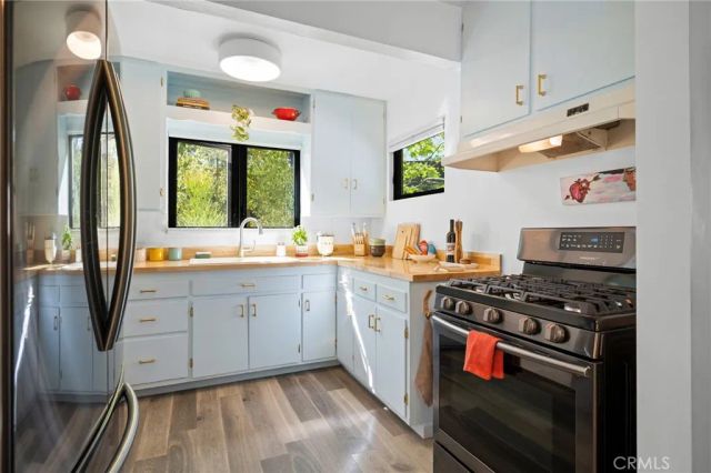 1477 E California Avenue, Glendale, CA 91206