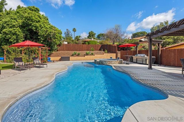 14284 Hacienda Lane, Poway, CA 92064