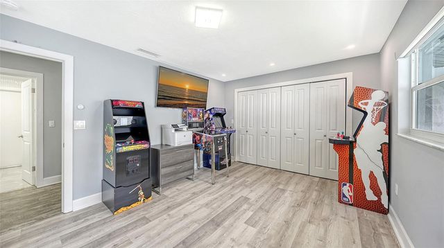 2828 SUNCREST DRIVE, Sarasota, FL 34239