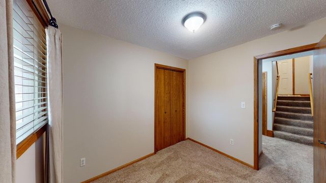 1612 Hale Drive, Albert Lea, MN 56007