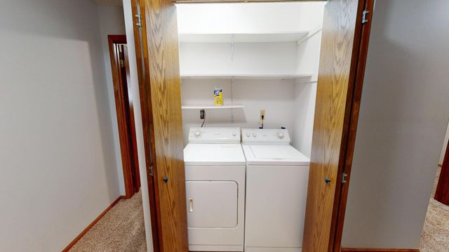 1612 Hale Drive, Albert Lea, MN 56007