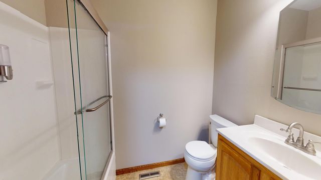 1612 Hale Drive, Albert Lea, MN 56007