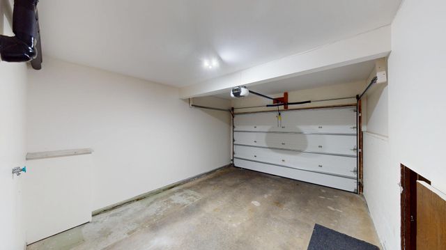 1612 Hale Drive, Albert Lea, MN 56007