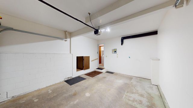 1612 Hale Drive, Albert Lea, MN 56007