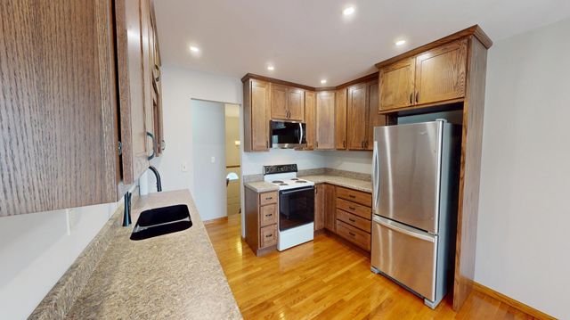 1612 Hale Drive, Albert Lea, MN 56007