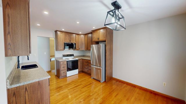 1612 Hale Drive, Albert Lea, MN 56007