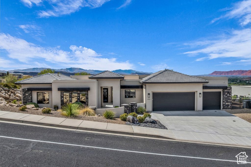 284 W SIR MONTE DR, St. George, UT 84770