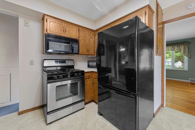 732 Hulett Avenue, Faribault, MN 55021