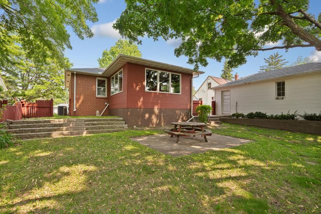 732 Hulett Avenue, Faribault, MN 55021