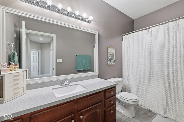 2337 Colfax Lane, Indianapolis, IN 46260