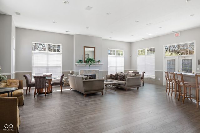 2337 Colfax Lane, Indianapolis, IN 46260