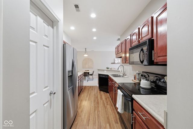 2337 Colfax Lane, Indianapolis, IN 46260