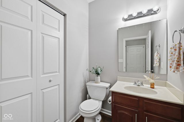 2337 Colfax Lane, Indianapolis, IN 46260