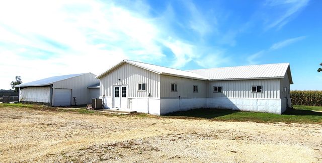 6079 Manchester Road, Poplar Grove, IL 61065