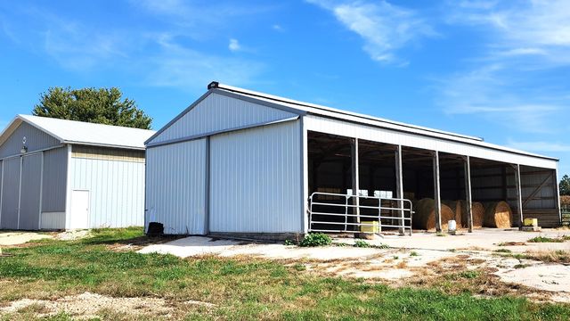 6079 Manchester Road, Poplar Grove, IL 61065
