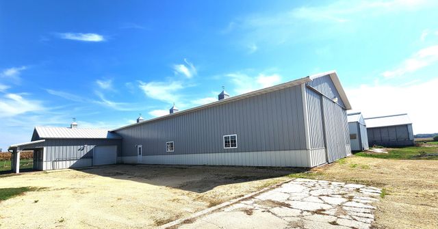 6079 Manchester Road, Poplar Grove, IL 61065