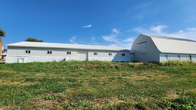 6079 Manchester Road, Poplar Grove, IL 61065