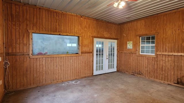 6079 Manchester Road, Poplar Grove, IL 61065