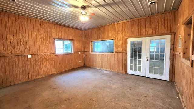 6079 Manchester Road, Poplar Grove, IL 61065